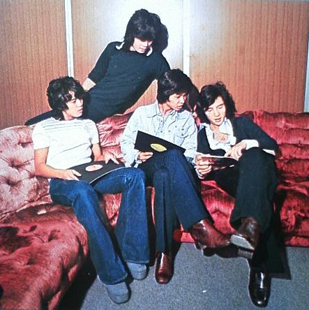 青山孝史 - Archive of STARTO