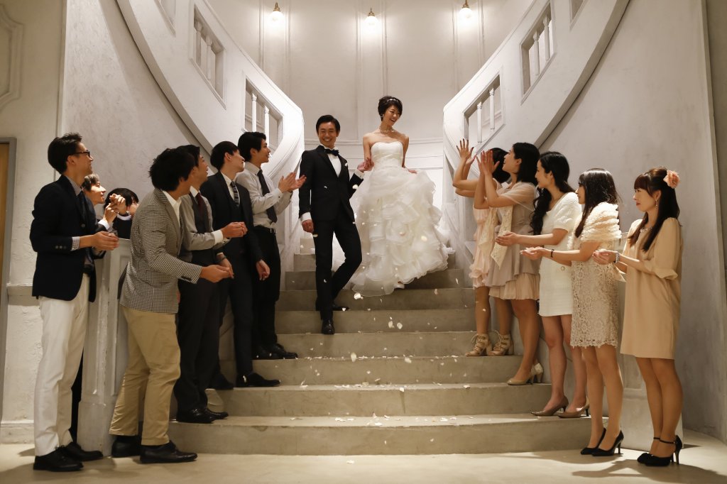 赤ちゃんもおめかし！結婚式のベビードレスの選び方って？ 実例つき結婚ラジオ結婚スタイルマガジン