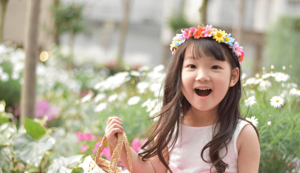 人見知りの子供達も笑顔で写真撮影」双子姉妹の可愛らしい七五三の撮影OurPhoto アワーフォト