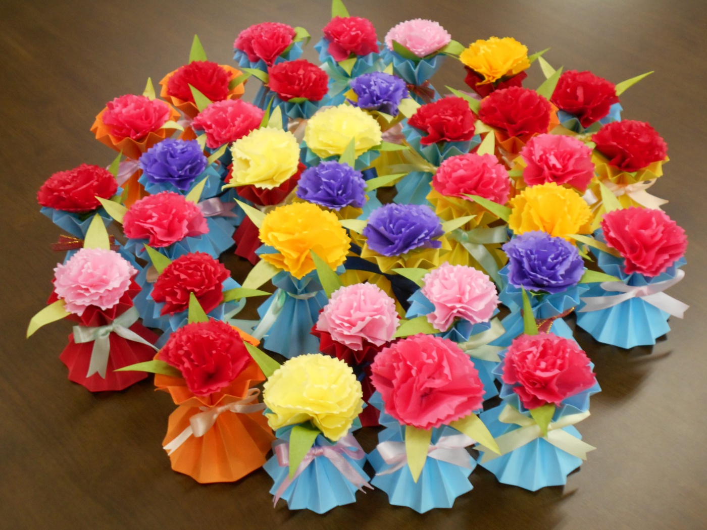 工作ネタ クリスマスリースChristmas wreath 12月型紙あり リースsize:13㎝×13㎝壁面飾り高齢者レク作業療法OT デイ保育クリスマスベルDIY