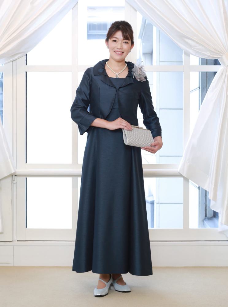 新郎新婦母や親族として参加する結婚式にオススメ♪ 60代向けドレスコーディネート銀座のレンタルドレス サロン、シェアリーコーデ