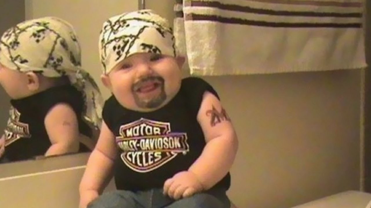 Expressive Babies おもしろ顔の赤ちゃん 20079001366 の写真・イラスト素材アマナイメージズ