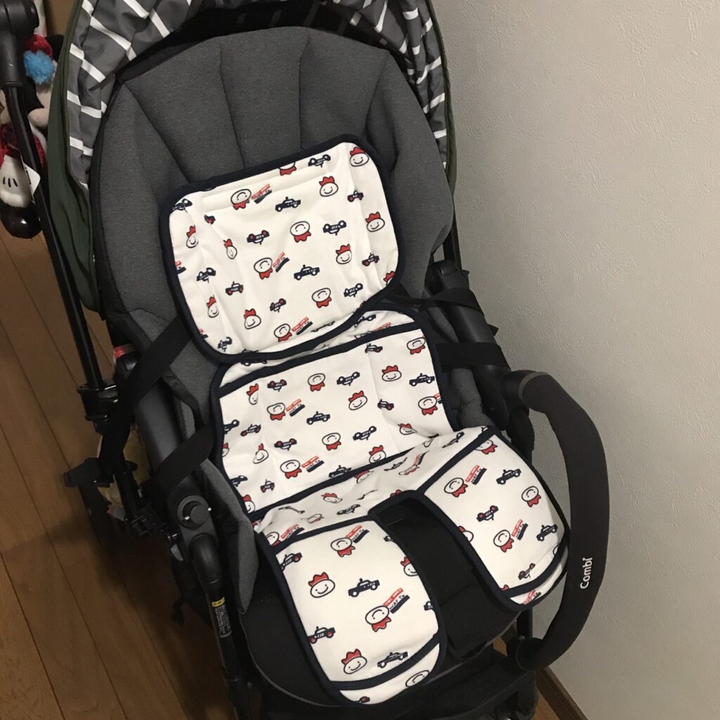 保冷剤シートでベビーカーやチャイルドシートの暑さ対策 - 溢れる笑顔を、食と育児で