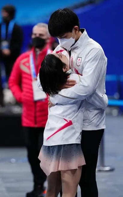 りくりゅうペアが涙の優勝と電撃結婚の噂