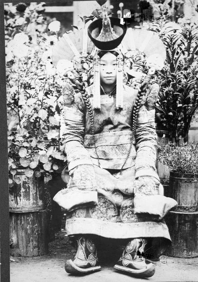 第5回 スター・ウォーズのモデルになった モンゴル女性の“盛り髪” 1921年ナショナル ジオグラフィック日本版サイト