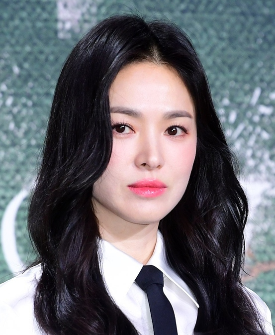 第一子を迎えたばかりのソン・ジュンギは批判を浴びた