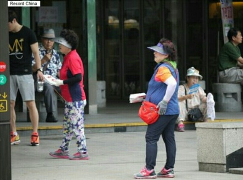 韓国グルメ🇰🇷 1度の旅行で2回は食べたくなるタッカンマリのハルメ。 正直、そのハルメを超えたタッカンマリ屋さんに出会いました😳✨ハルメの真横にある陳元祖補身タッカンマリ。 ハルメは観光客だらけでひどい時は2時間待たされる💦 こちらはお店は広くは無いんだ