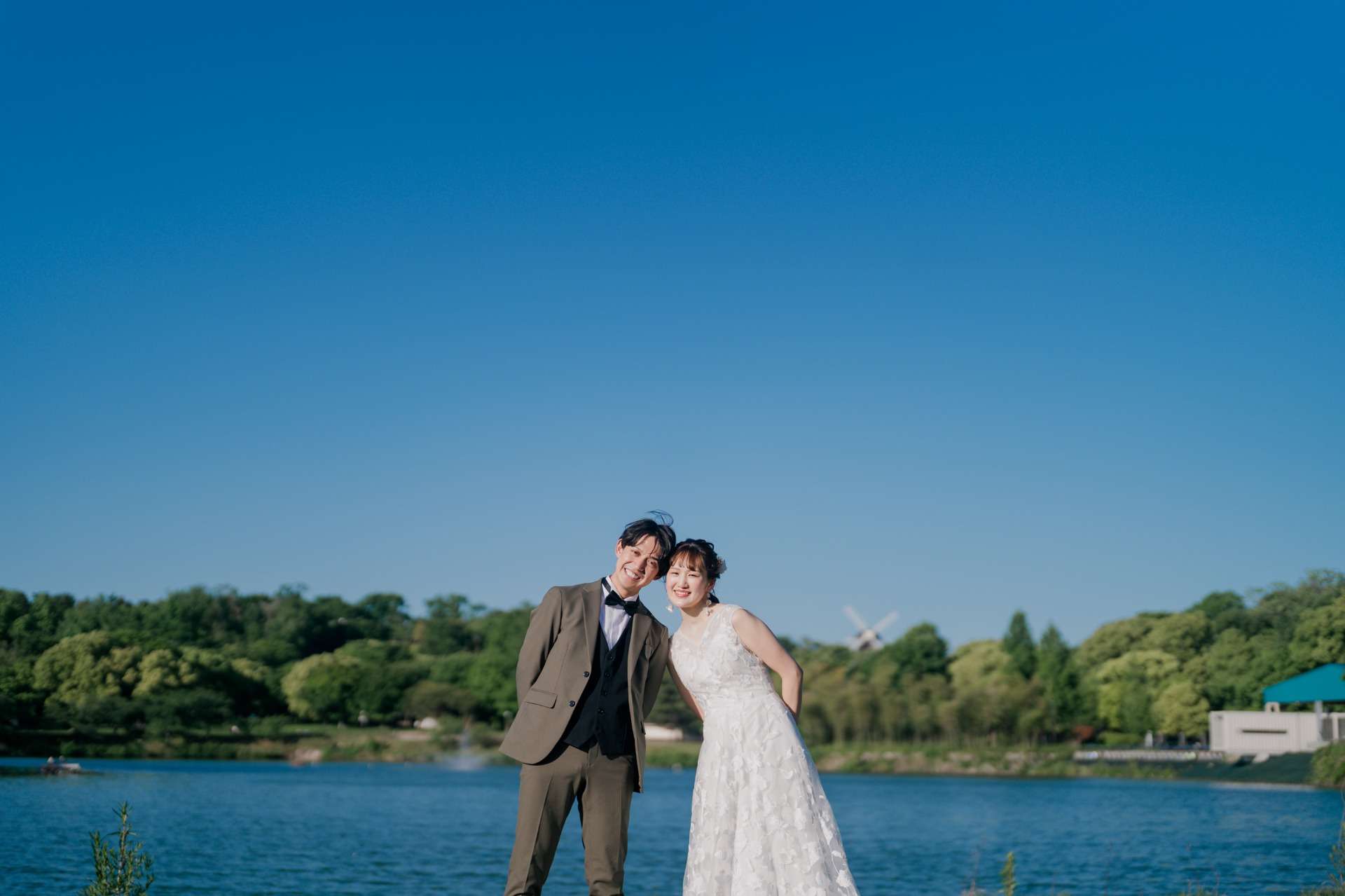 鶴見緑地公園で桜とウェディングフォト♡大人気の季節のロケーション撮影♪大阪でフォトウェディングを撮影しているフォトグラファーが執筆しています