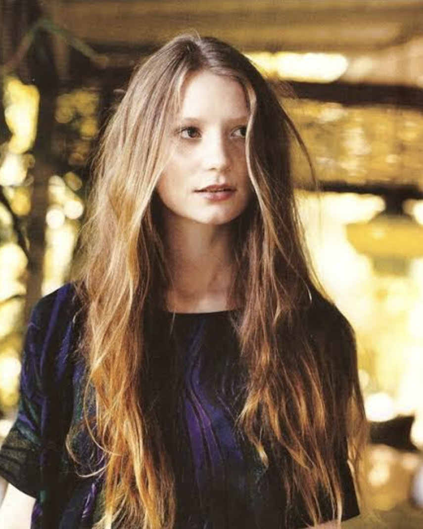 ミア・ワシコウスカ - Wikipedia