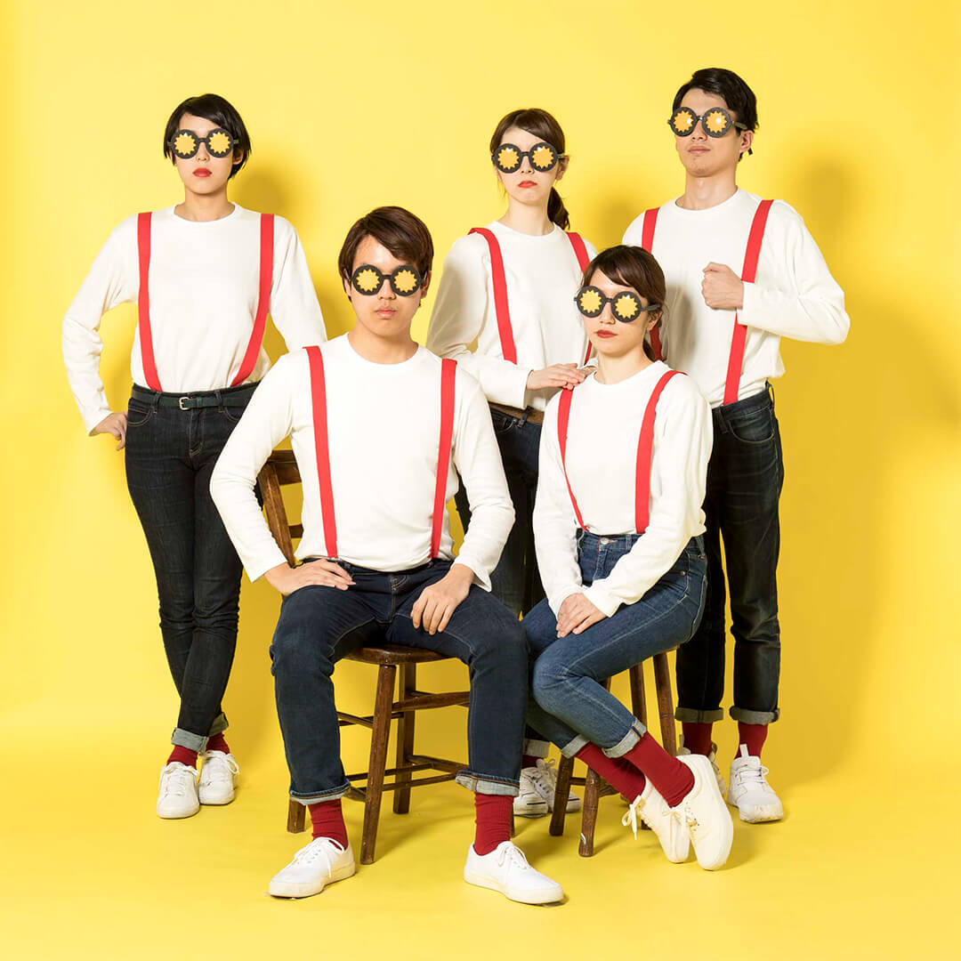 「5人ポーズ」のアイデア 20 件 2025ポーズ, 集合写真 ポーズ, 5人