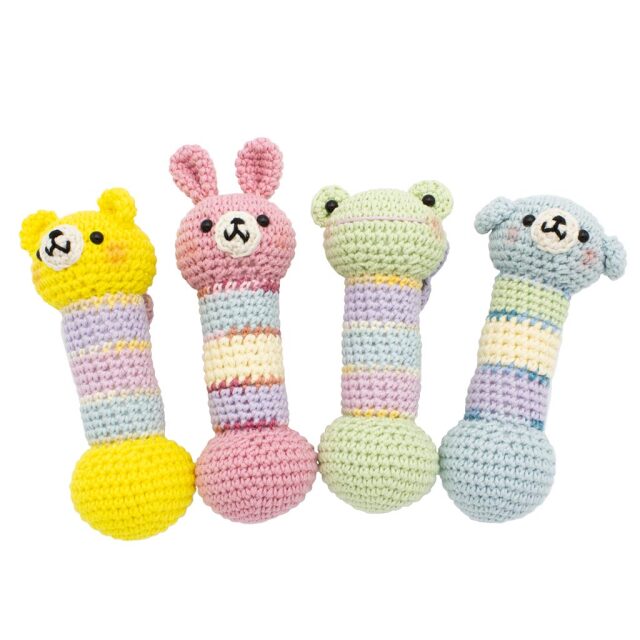 新刊情報＞ 3月29日発売 𝗻𝗲𝘄!! ⁡ 〜〜〜〜〜〜〜〜〜〜〜 かぎ針で編む ベビーのためのファーストトイ 〜〜〜〜〜〜〜〜〜〜〜 赤ちゃん の肌に優しいコットン糸で編んだ はじめてのおもちゃ🧸 お子さんやお孫さんにぜひ編んでください💓 ※書店・Amazonさん等でご購入