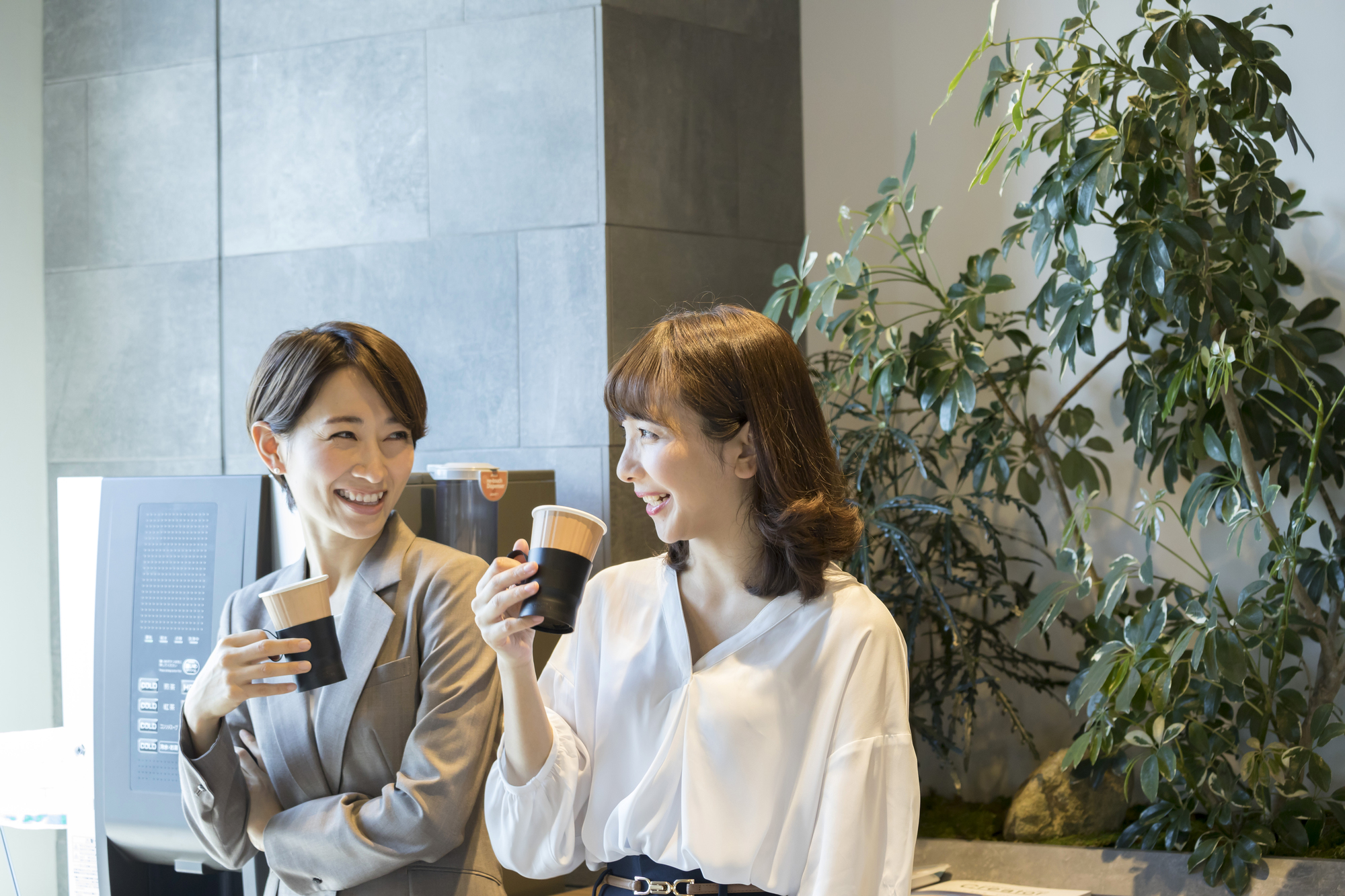 女性が多数活躍する職場女性が多数活躍する職場