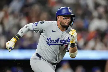 イチロー、シスラー氏の長女らと握手 - asahi.com : スポーツ : 野球