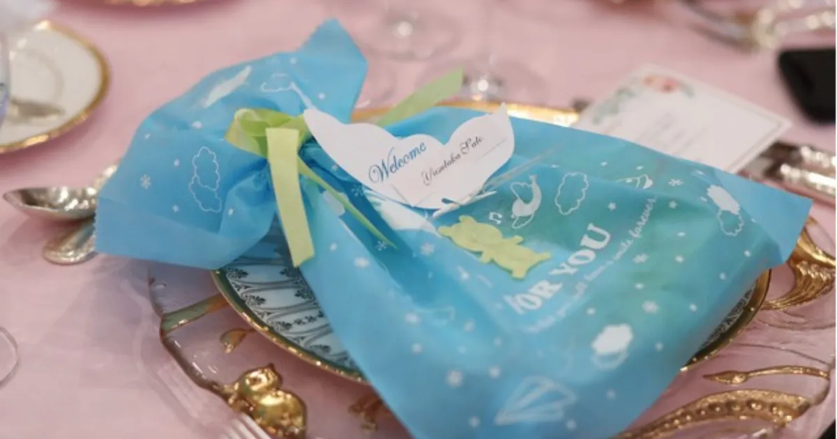 BeBe日本製 フラワーコサージュ 子供服 子ども服 女の子 キッズ ギフト ブランド プレゼント 入園式 卒園式 入学式 卒業式 発表会 七五三結婚式 おしゃれ ジュニア 小学生 卒服 セレモニー フォーマル お呼ばれ お出かけ 春 入卒園式・入学式などに着せたいお洒落