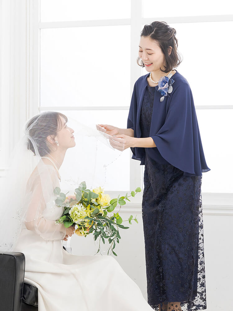 結婚式で母親が着用する「マザードレス」とは？ 選び方や着こなしの基本マナー - 晴れ着の丸昌横浜店 晴れ着のアレコレ