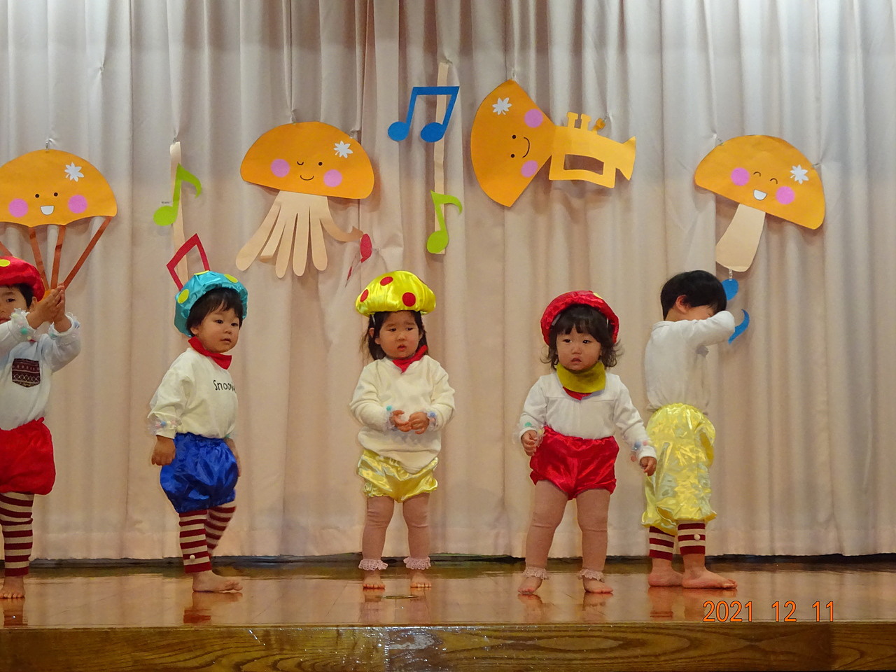 🎄クリスマス会 ０歳児・１歳児🎄フロンティアキッズ