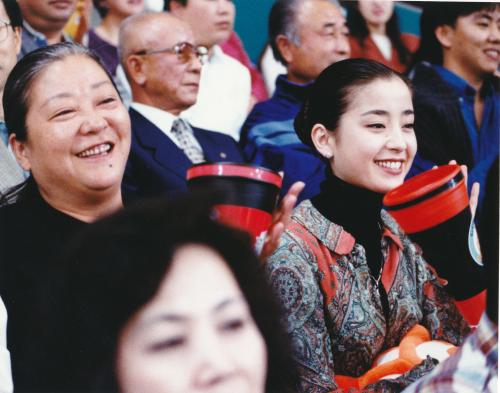 宮沢りえの母・光子さん死去 “一卵性母娘”の呪縛と壮絶秘話日刊ゲンダイDIGITAL