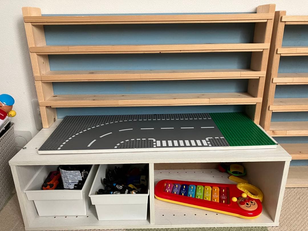 トミカ収納棚+レゴ収納ユニット背板付き スモーキーブルー プレイボードタイプ レゴ テーブル 木製棚Yahoo!フリマ 旧PayPayフリマ