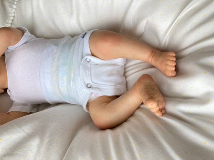 かわいい赤ちゃんの写真撮影可愛さ満載の新生児からの笑顔TikTok