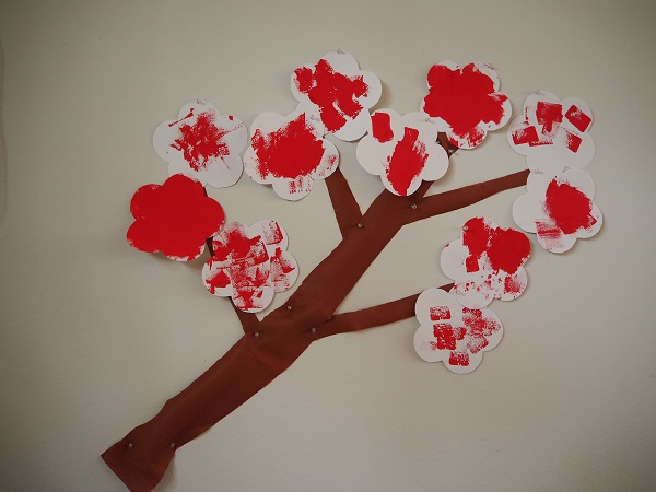 梅の花の製作をしました！ちとせこども園