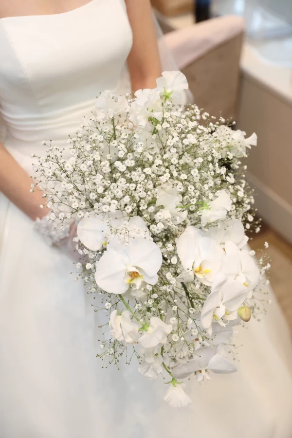 かすみ草いっぱいのソファー高砂がかわいい♡結婚式場NBCnbcokinawaNBC沖縄沖縄沖縄市沖縄結婚式沖縄ウェディングweddingokinawaweddingウェディングレポプレ花嫁卒花結婚式ウェディングドレスファミリー婚ウェディング装花会場装花