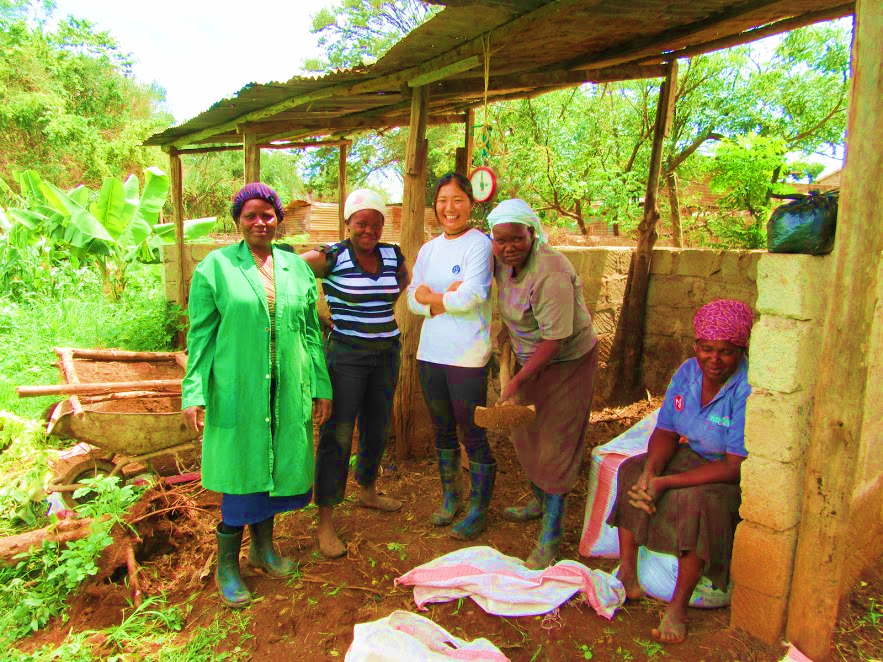 マサイ族のアフリカ人女性の肖像画。ケニアPremium写真