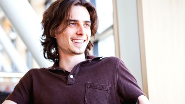 うお座の男性に似合うファッションコーディネート 参考例:UNIQLOチコチェルシィ占い