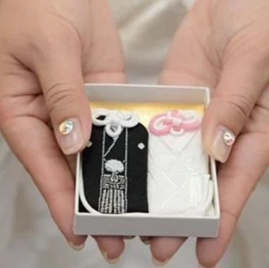 かわいすぎる夫婦守り「よりそひ守」って知ってる？ 結婚が決まったらお揃いで持ちたい♡