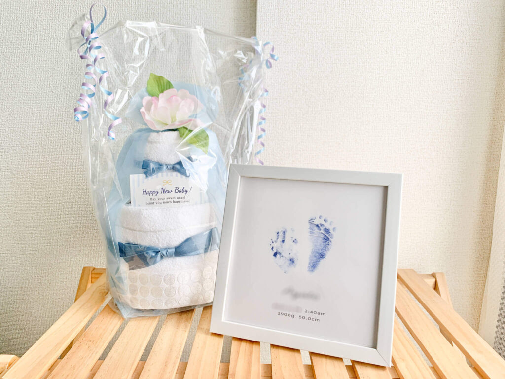 簡単手作り 100均の材料で作る！おしゃれな手形足形付き命名書の作り方かたさんち