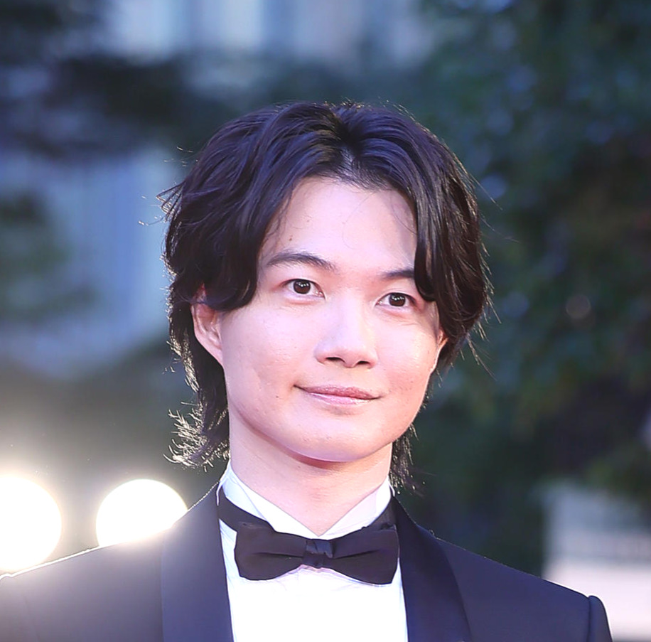 Amazon.co.jp: ぼくのぼうけん: 神木隆之介写真集 : 厚地 健太郎: 本