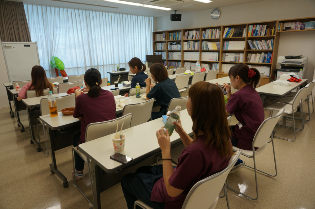 簡易託児所について大宮ラクーンよしもと劇場