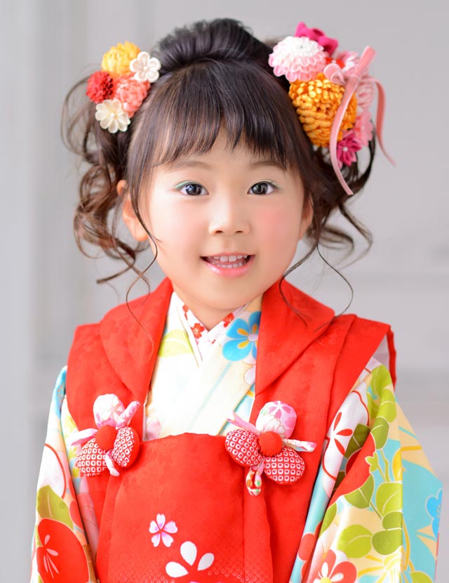 3歳女の子初めての七五三は日本髪宝塚市の写真館スタジオオレンジ・モンテシート