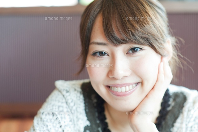 画像・写真 岡崎紗絵の頬づえ＆上目遣いショットにキュンが止まらない ！「全部かわいすぎて選べない」「かわいさの塊」と反響 17 24WEBザテレビジョン