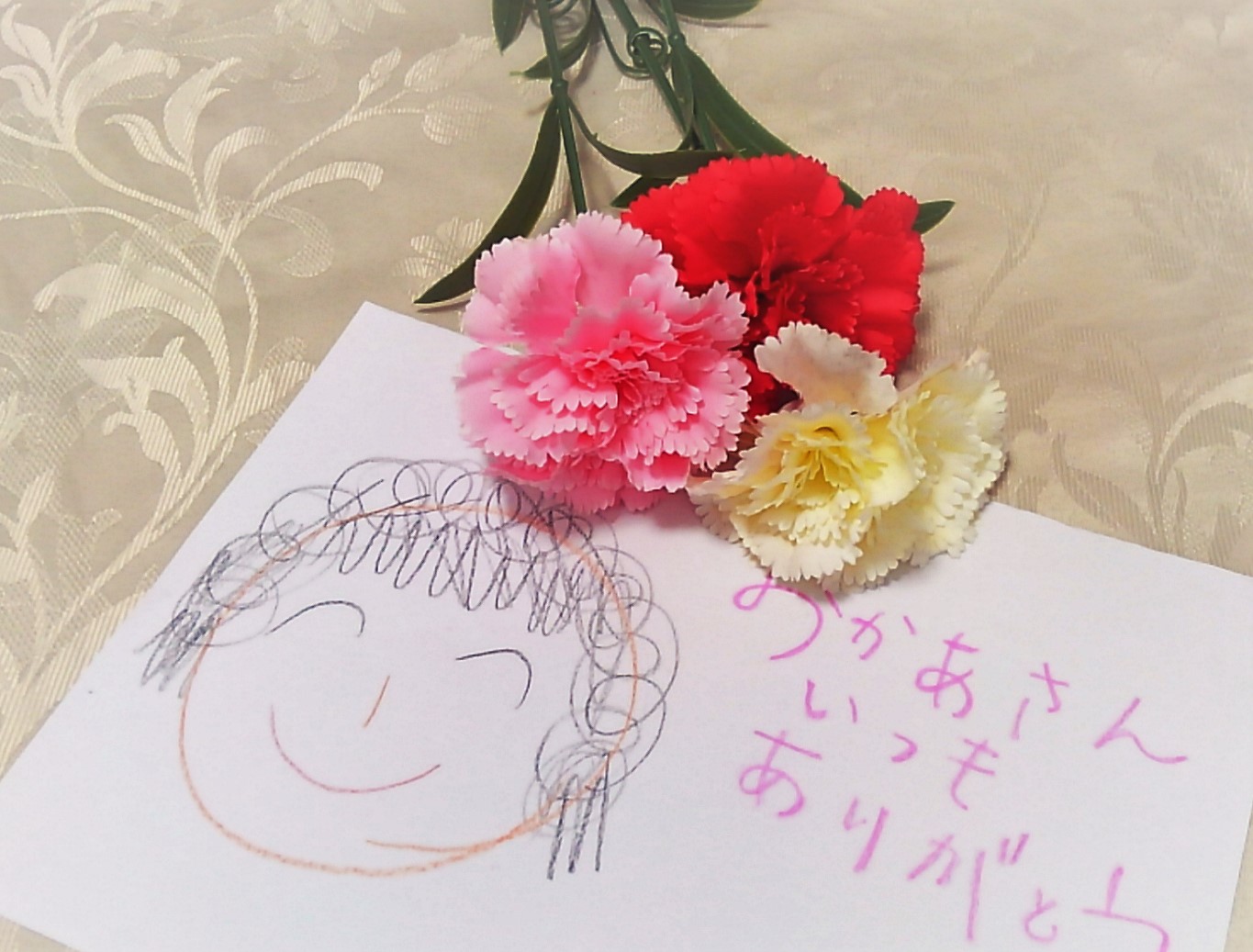 100均DIY 母の日プレゼント 写真立ての作り方