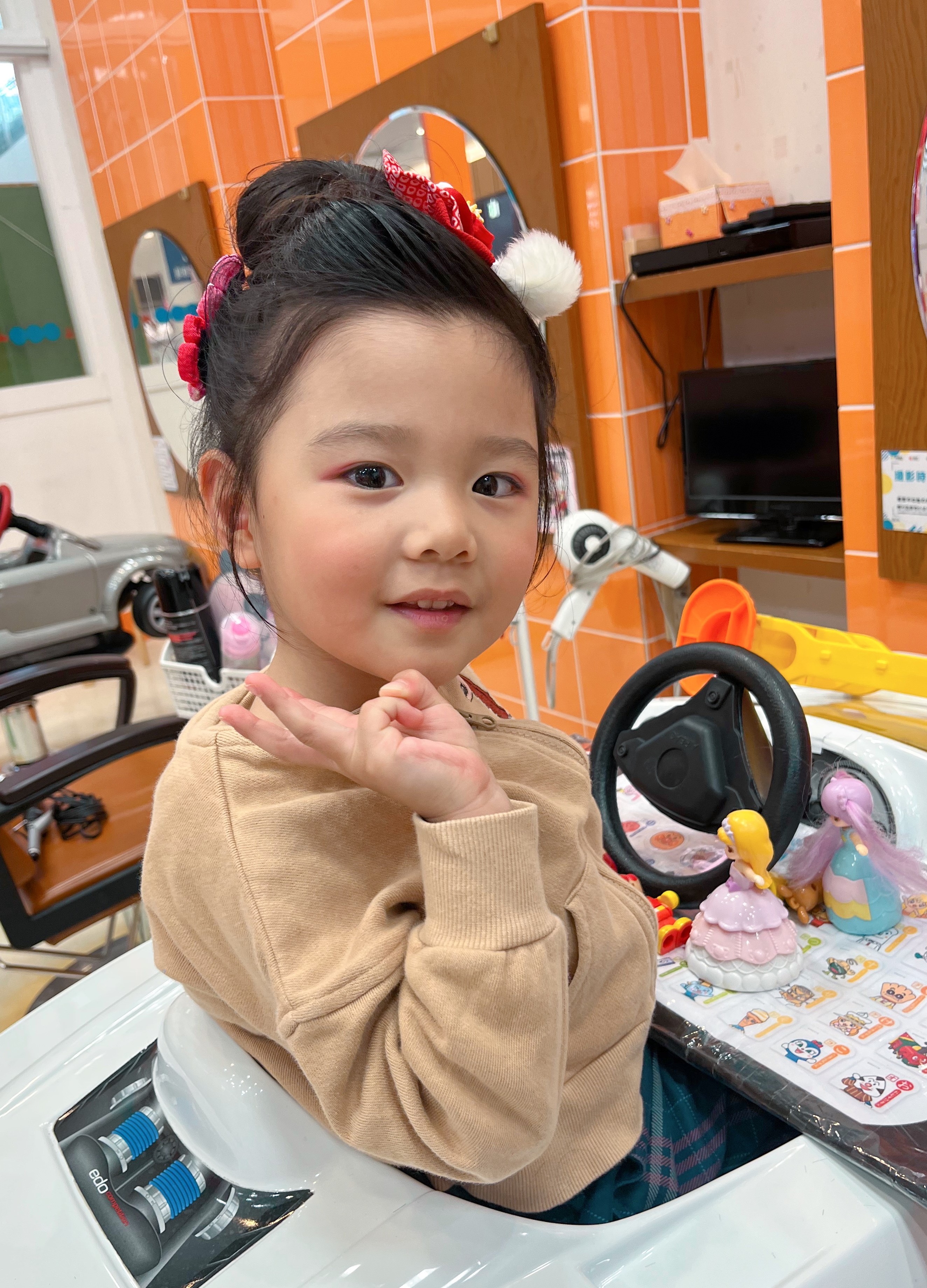 七五三 女の子 年齢別ヘアスタイル20選。着物姿を引き立てる髪型とは？ポイントは前髪と髪飾り！&あんふぁん