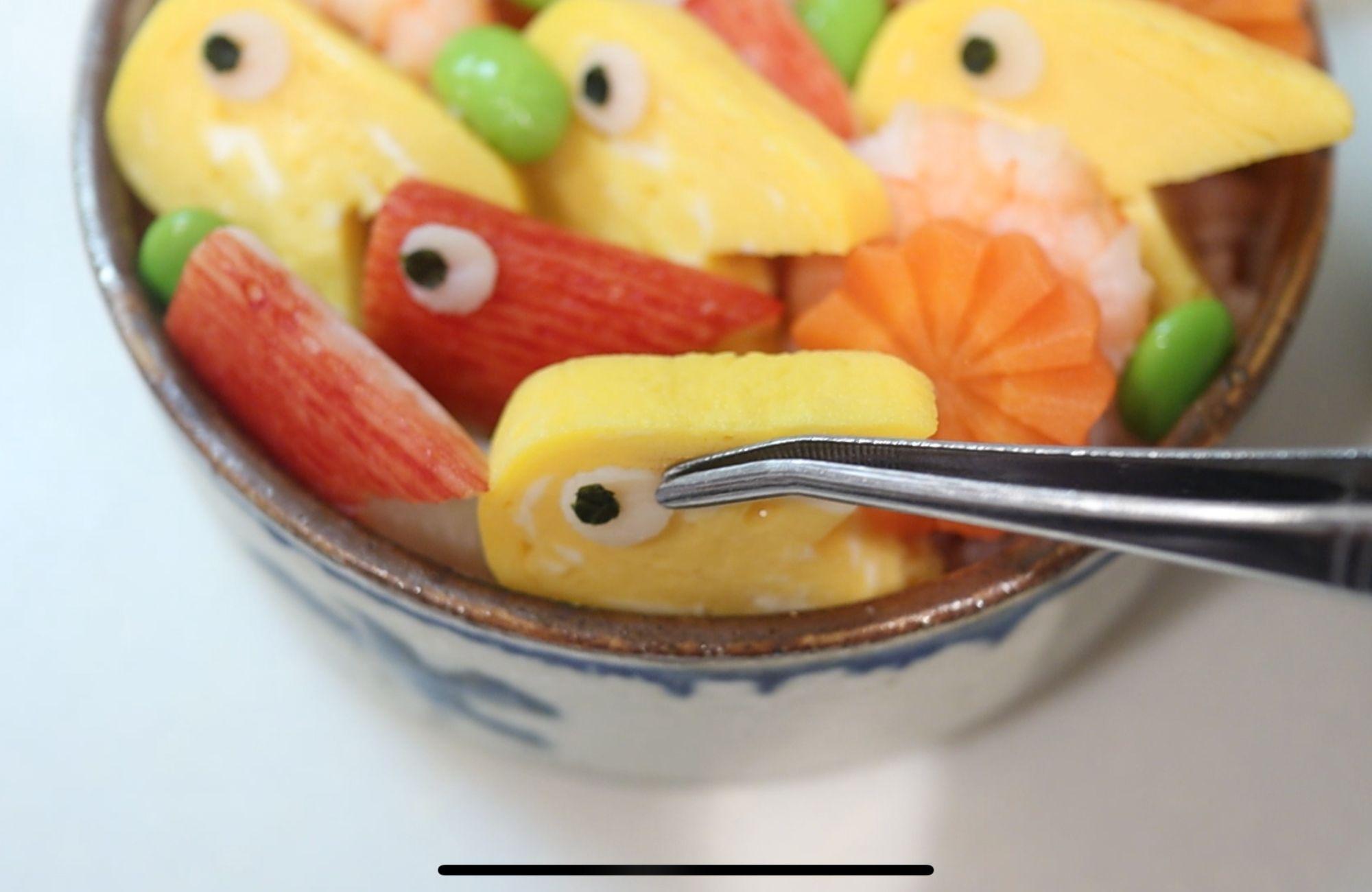 こんぶ煮で優しい酸味！「カップちらし寿司」 - BOKUの簡単ンまい～ブログ