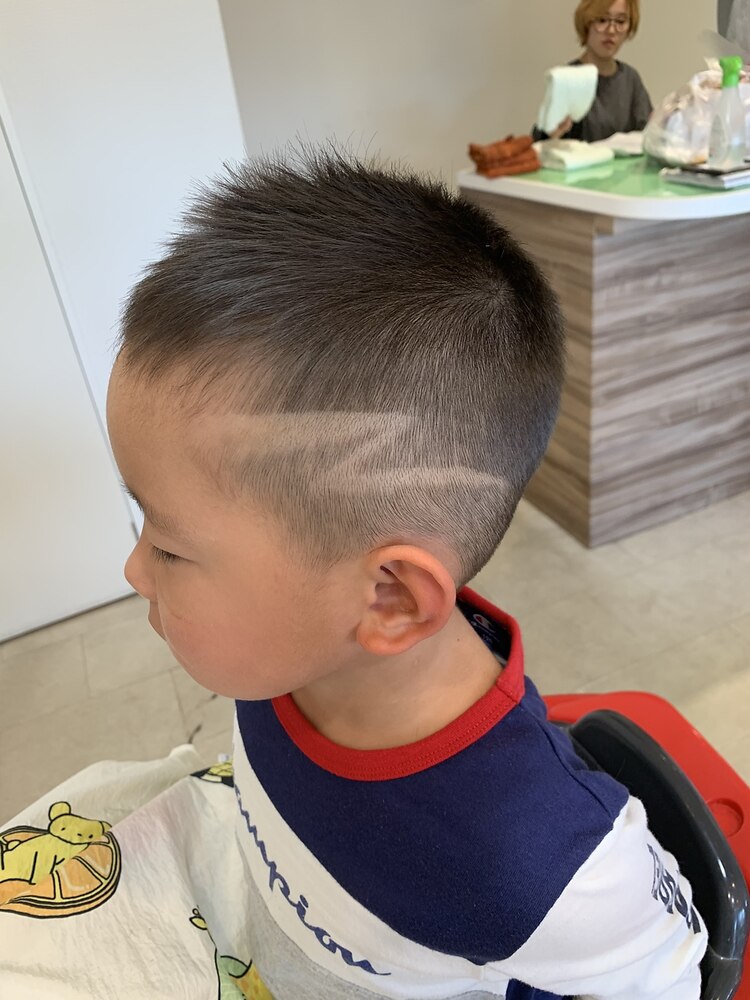 キッズ 髪型 男の子 耳周り刈上げ ショート