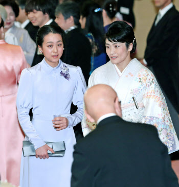 ブログ引退発表で好感度上昇 浅田真央“6億円争奪戦”勃発日刊ゲンダイDIGITAL