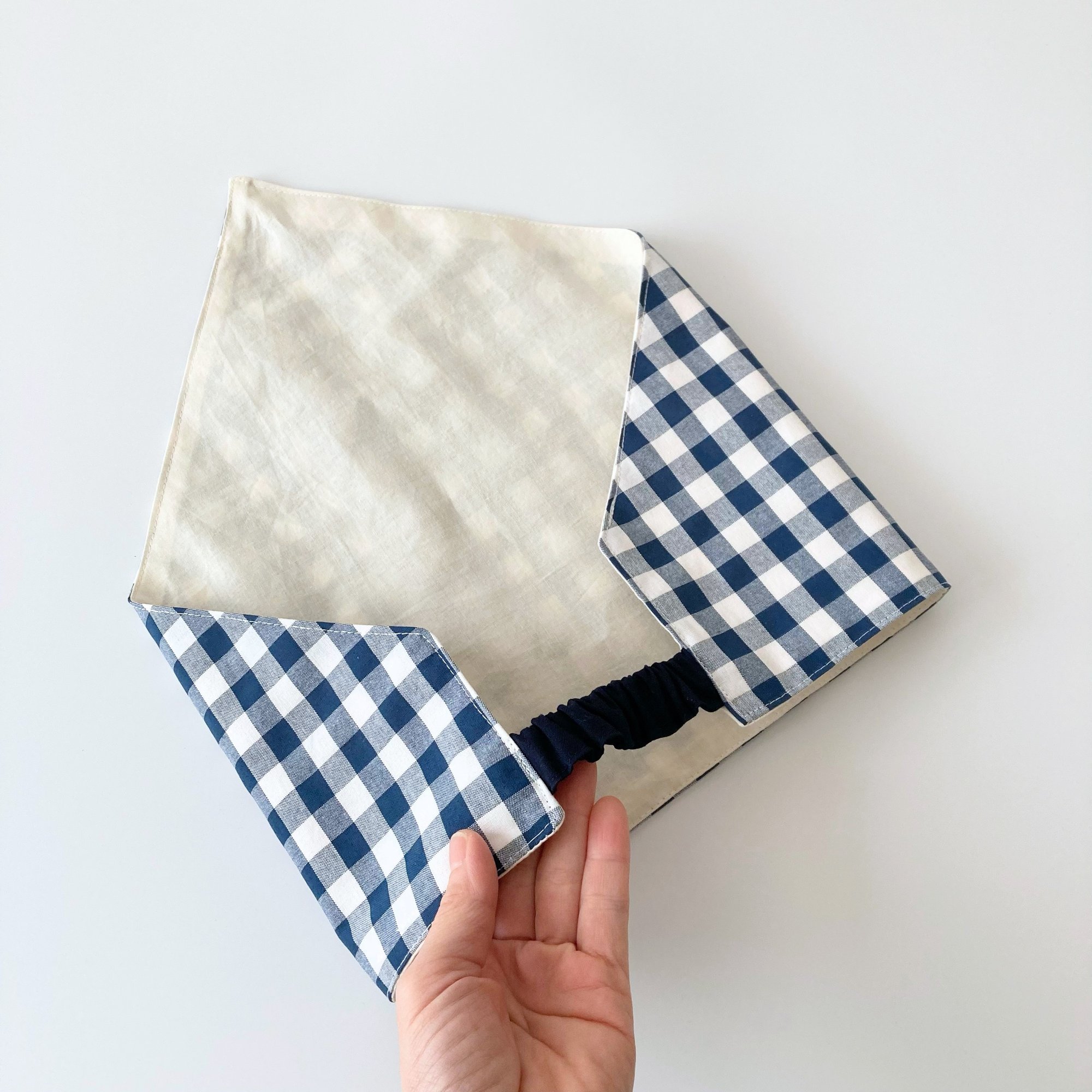 100均のバンダナで三角巾を作る♪作り方１ ゴム「はなのハンドメイドのお店」工房便り