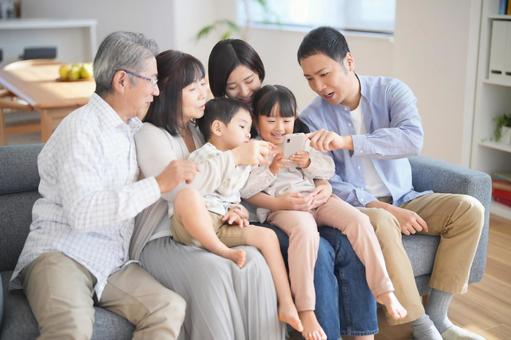 家族」の写真素材21,836,318件の無料イラスト画像Adobe Stock