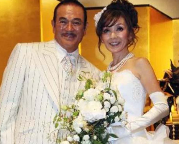 眞栄田郷敦の母は今どうしてる？夫の借金と母子家庭で壮絶な半生！Aスタジオマリ子の部屋へ