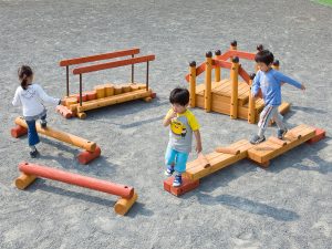 大型遊具 プール すべり台 滑り台 空気入れセット選べる特典付ビニールプール 大型プール トランポリン 3人用 大きい エアー遊具キッズハウス プレイハウス 庭 水遊び バスケットゴール スライダー 男の子 女の子 孫 誕生日 子ども かわいい 安全 プレゼント