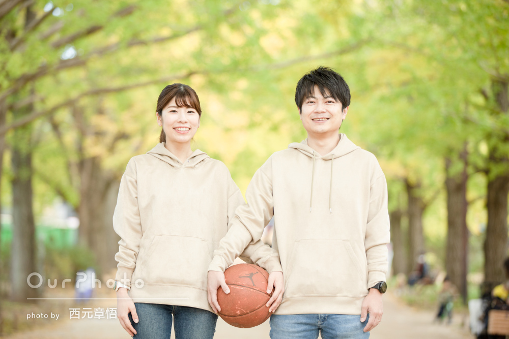 とても良い雰囲気で楽しく撮影」公園で仲睦まじいカップルフォトの撮影OurPhoto アワーフォト