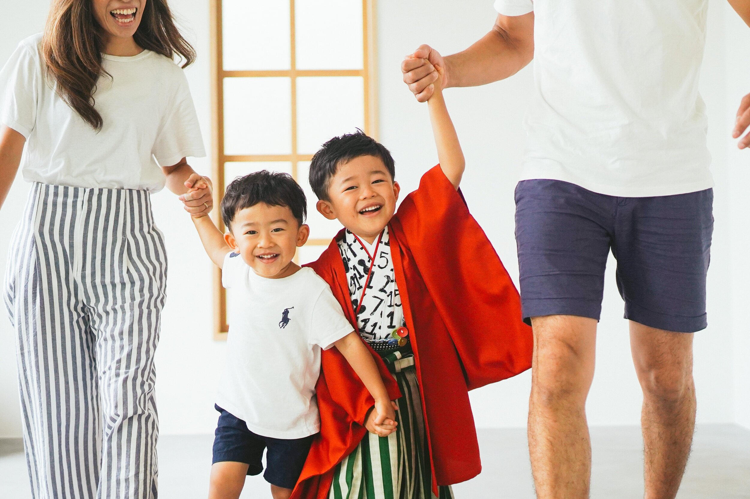 2024年版「七五三、母親の服装の正解は？」マナーと実例コーデ集もVERY