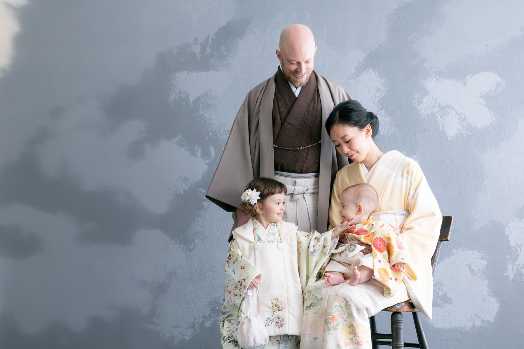 七五三写真＞年賀状も対応可！お着物でご家族写真を撮りませんか？七五三写真2019年10月24日トータルフォトスタジオトマト栃木県小山市の写真館です。七五三、お宮参り、成人式はトマトへ