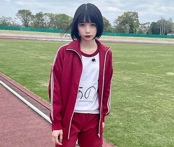 体重公開が話題・あのちゃん、美脚あらわな私服姿に絶賛の声「脚ながっ」「可愛いし美肌すぎる」エンタメ総合ABEMA TIMESアベマタイムズ