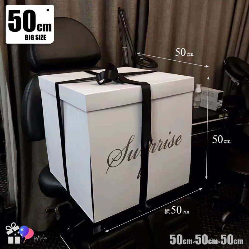 ホテルサプライズ！彼氏さまのお誕生日に、彼女さまからのバースデーバルーンデコレーションです🥳💖メゾネットタイプのお部屋を海外風にお洒落にデコレーション！記念に残る1日に！詳しくはこちらをご覧ください☞http:lovedup-balloons.com blog 2020 02 06 b13