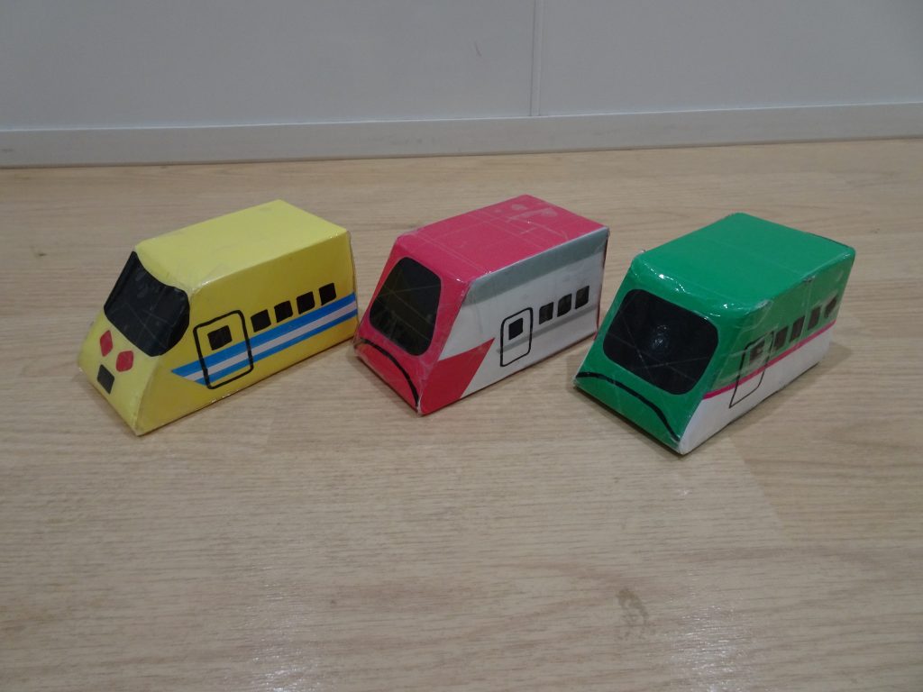 手作り保育おもちゃ工作 0歳児～楽しめる、手作りポットン落としの工作 子供向けイベント企画、キッズワークショップ運営株式会社ピコトン