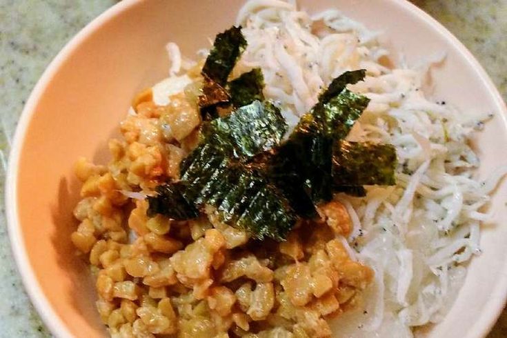 納豆アボカドしらす卵丼で朝ごはんと、卒業式のはなし-山本ゆり連載フーディストノート