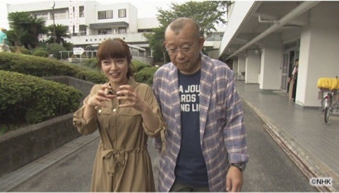 鶴瓶の家族に乾杯 シンガーＡＩと栃木市の旅！予測不能・カラオケ店に衝撃訪問！ - 動画配信